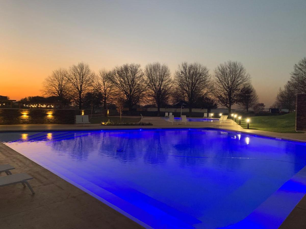The Serengeti Lodge Kempton Park Buitenkant foto