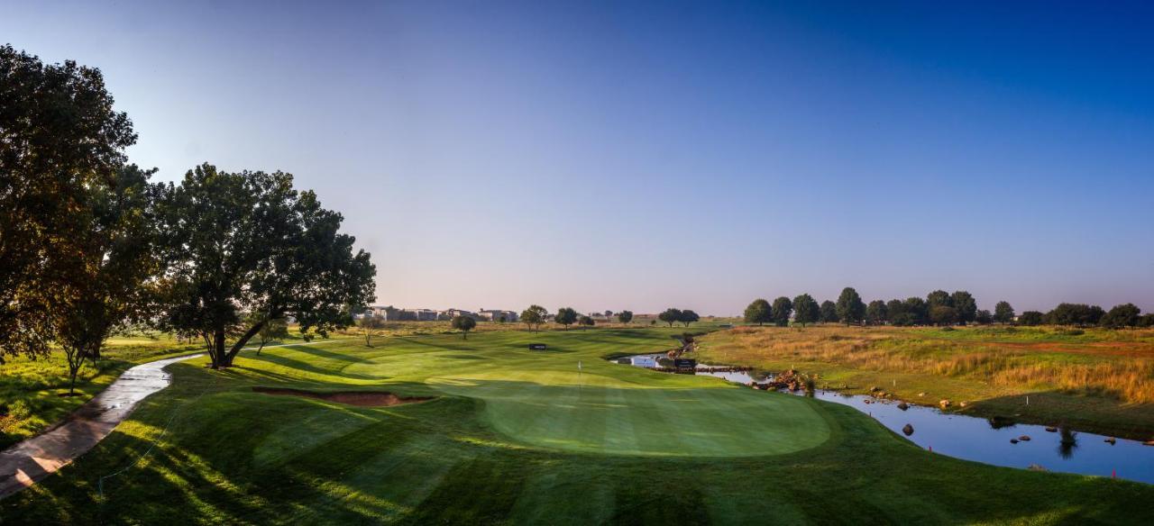 The Serengeti Lodge Kempton Park Buitenkant foto